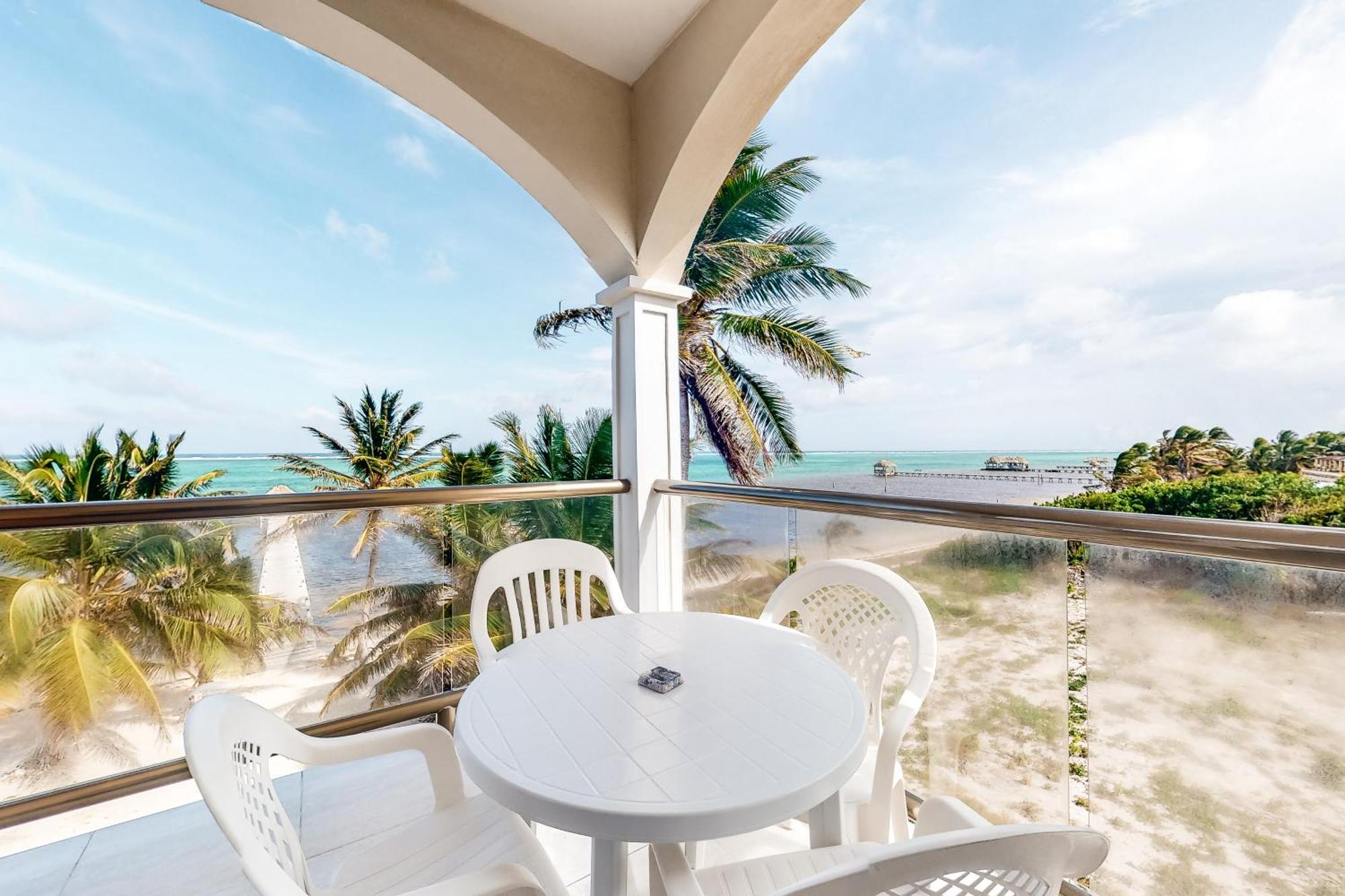 Blue Water Beach Villas San Pedro  Quarto foto