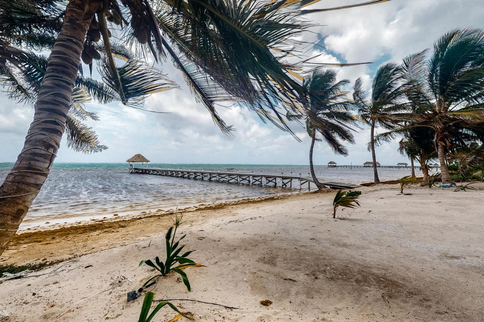 Blue Water Beach Villas San Pedro  Quarto foto