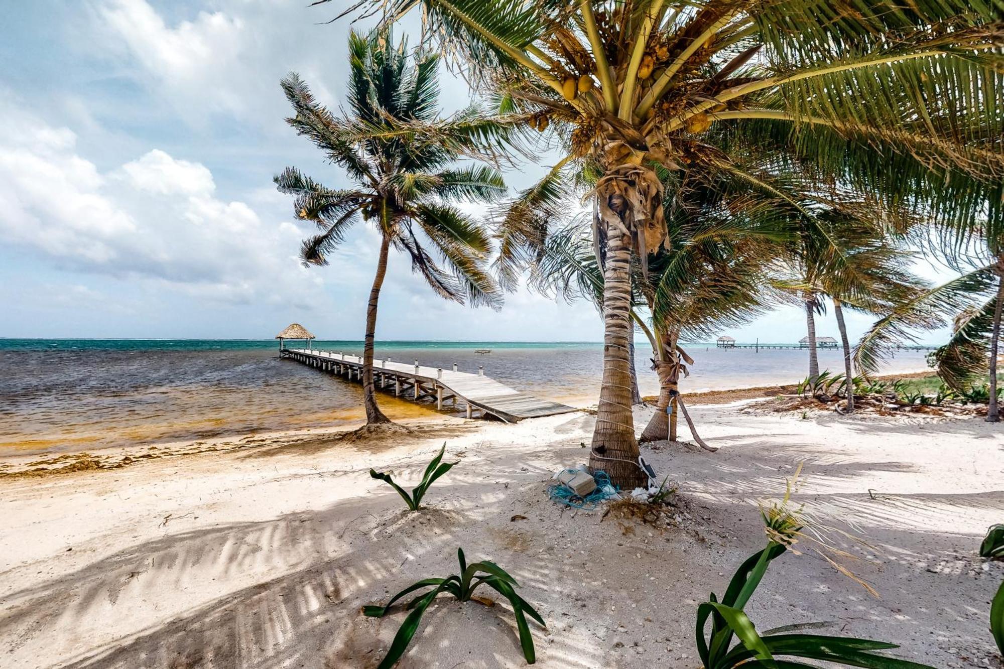 Blue Water Beach Villas San Pedro  Quarto foto